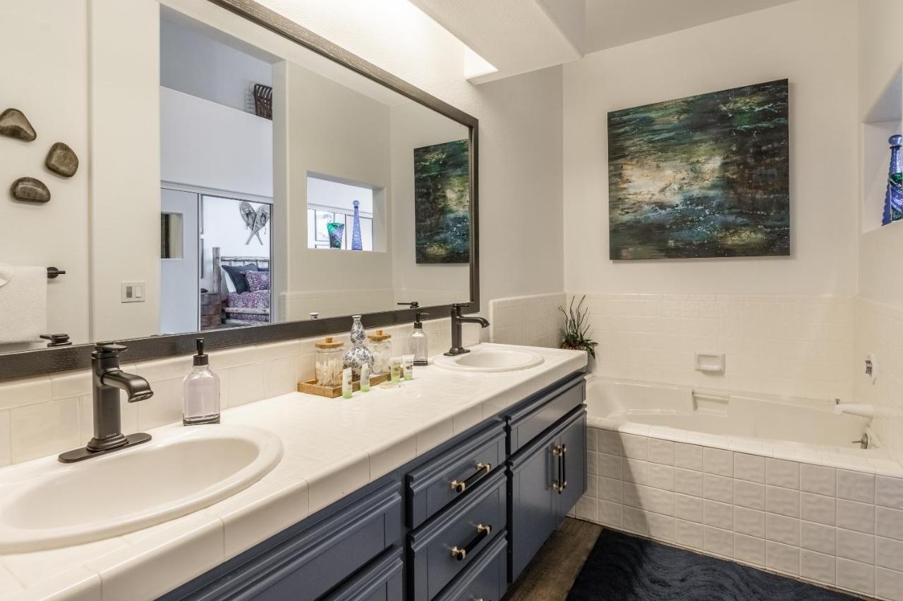 Great Views Fully Renovated Luxury 4 Bedroom 3 Full Bathrooms And Half Bath Snowcreek 732 Phase V Holiday home Mammoth Lakes