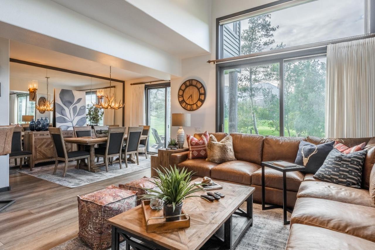 Great Views Fully Renovated Luxury 4 Bedroom 3 Full Bathrooms And Half Bath Snowcreek 732 Phase V Mammoth Lakes