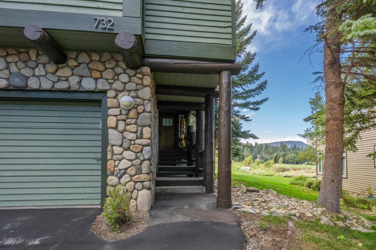 Great Views Fully Renovated Luxury 4 Bedroom 3 Full Bathrooms And Half Bath Snowcreek 732 Phase V * Mammoth Lakes